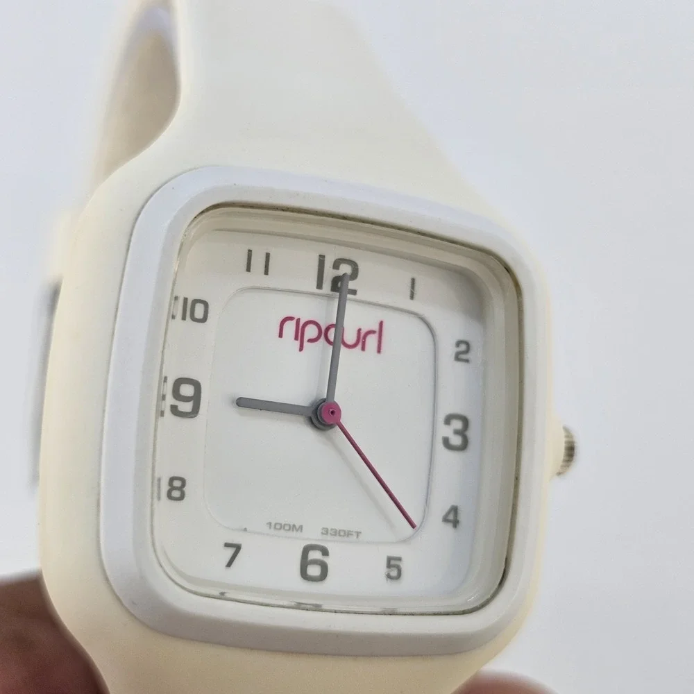 RIP CURL Women's Watch 34MM White Dial White Plastic Band Straps New Battery